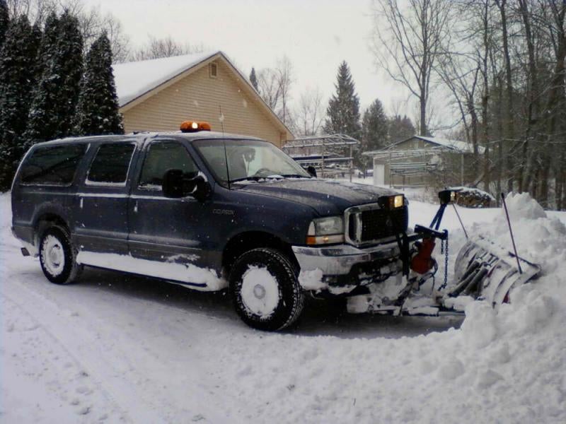 2002 excursion snow plow